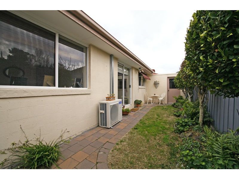 2/13 GRAHAM ROAD, Carrum VIC 3197