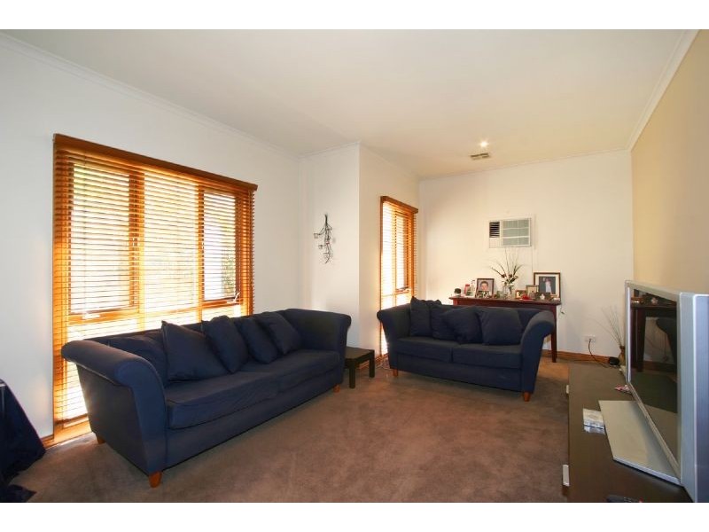 2/76 NEPEAN HIGHWAY, Seaford VIC 3198