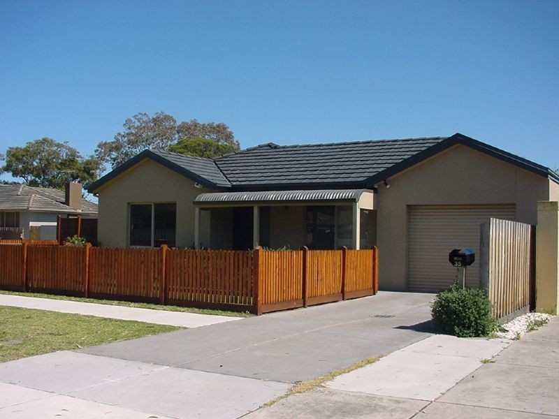 35 ROYAL ROAD, Bonbeach VIC 3196