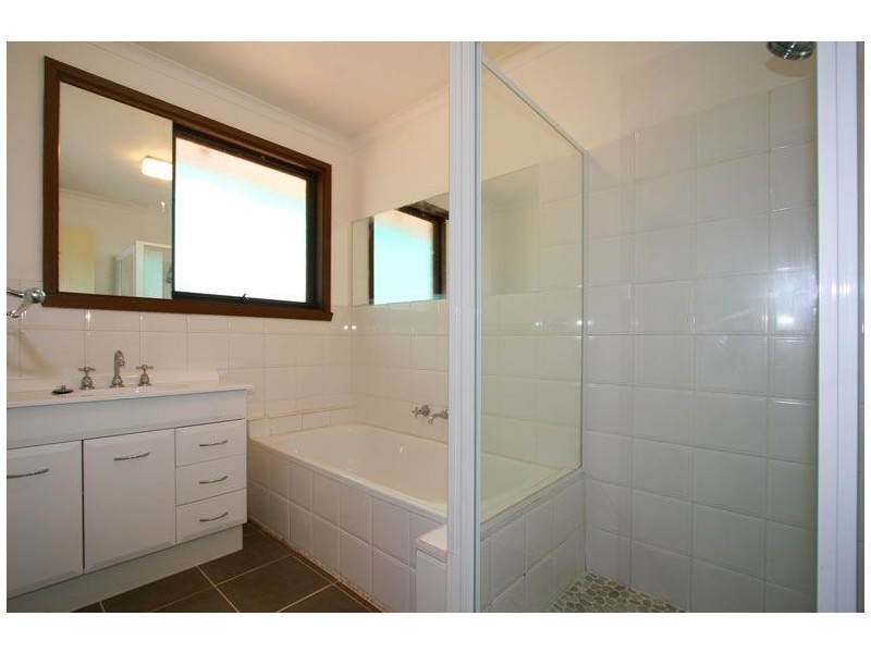 12 KURRAWA CRES, Patterson Lakes VIC 3197