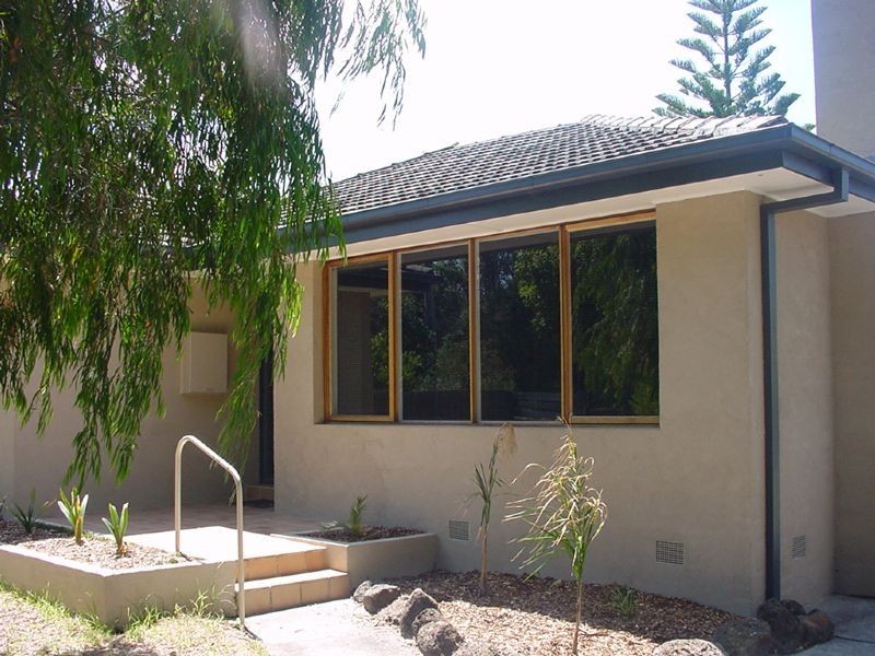 65 Railway Parade, Seaford VIC 3198
