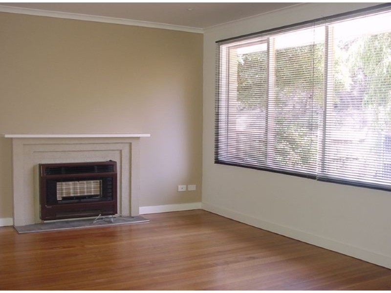65 Railway Parade, Seaford VIC 3198