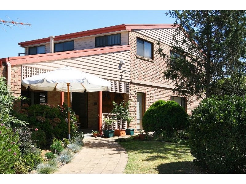 8 Plover Court, Patterson Lakes VIC 3197