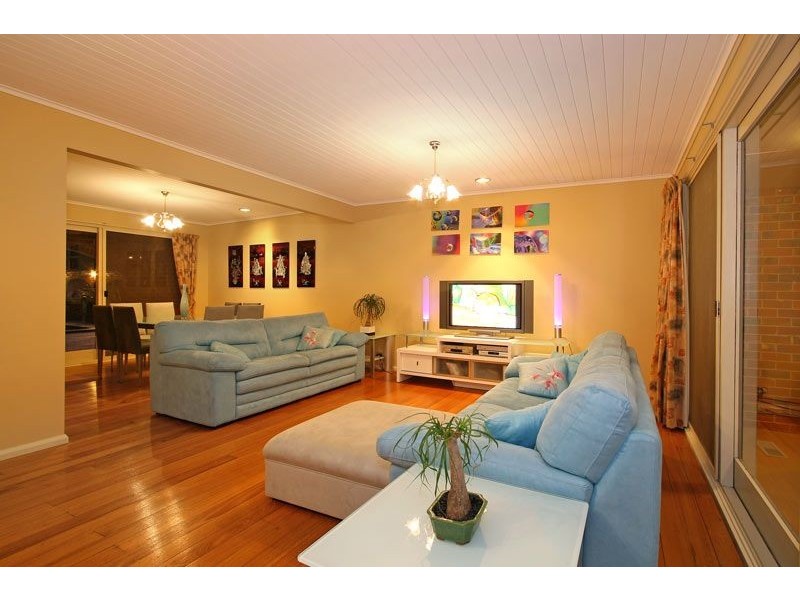 10 Fernshaw Place, Mount Eliza VIC 3930