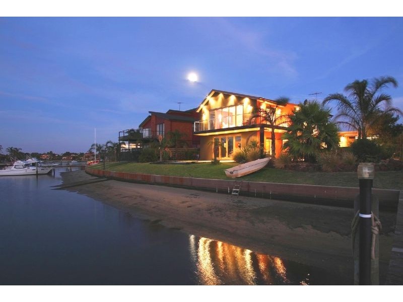 19 Swallow Court, Patterson Lakes VIC 3197