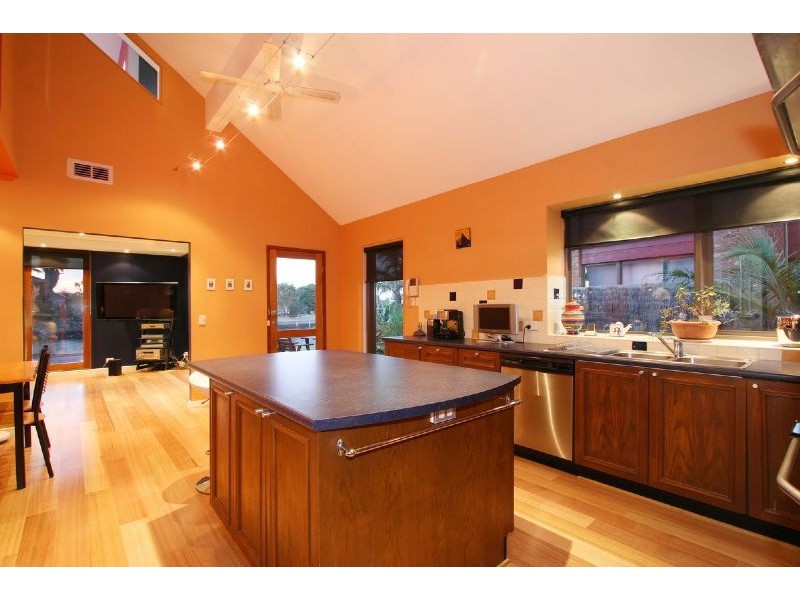 19 Swallow Court, Patterson Lakes VIC 3197