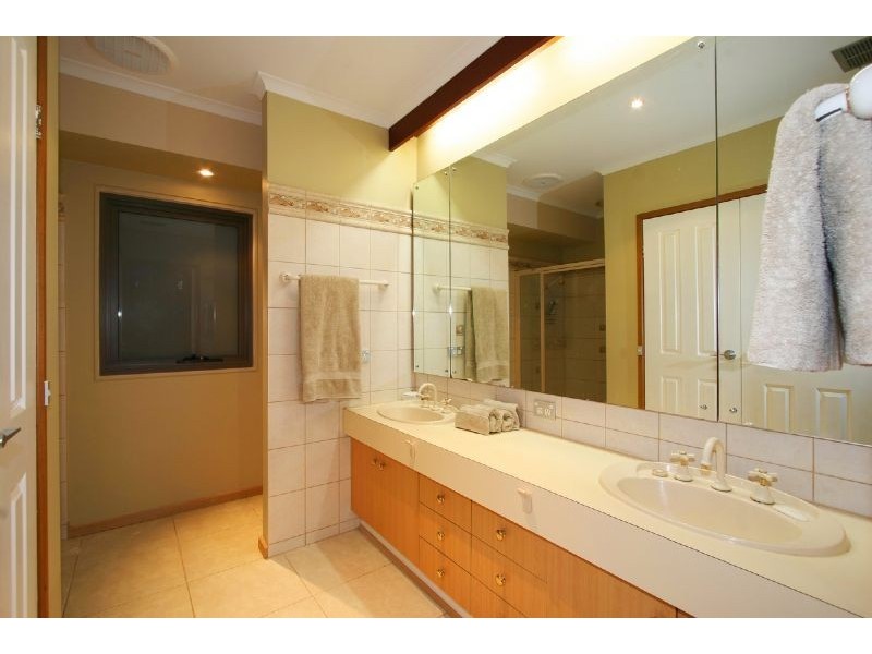 19 Swallow Court, Patterson Lakes VIC 3197