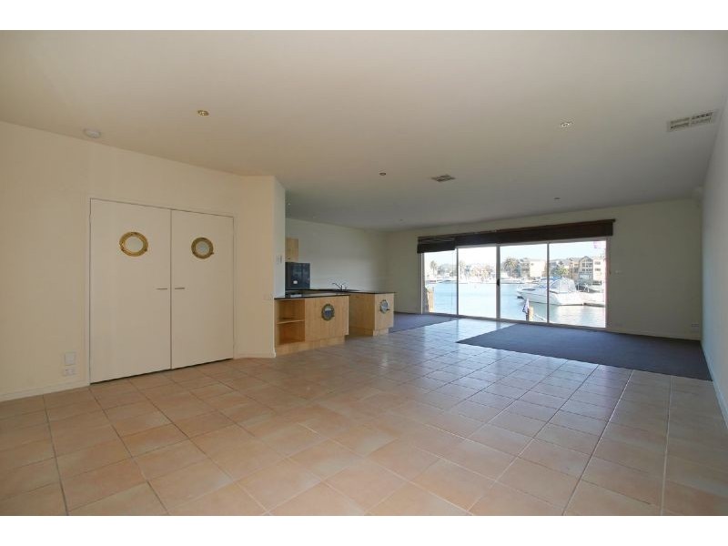 7 Inner Harbour Drive, Patterson Lakes VIC 3197