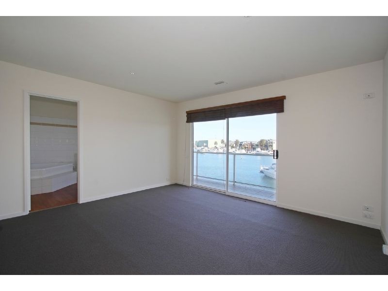7 Inner Harbour Drive, Patterson Lakes VIC 3197