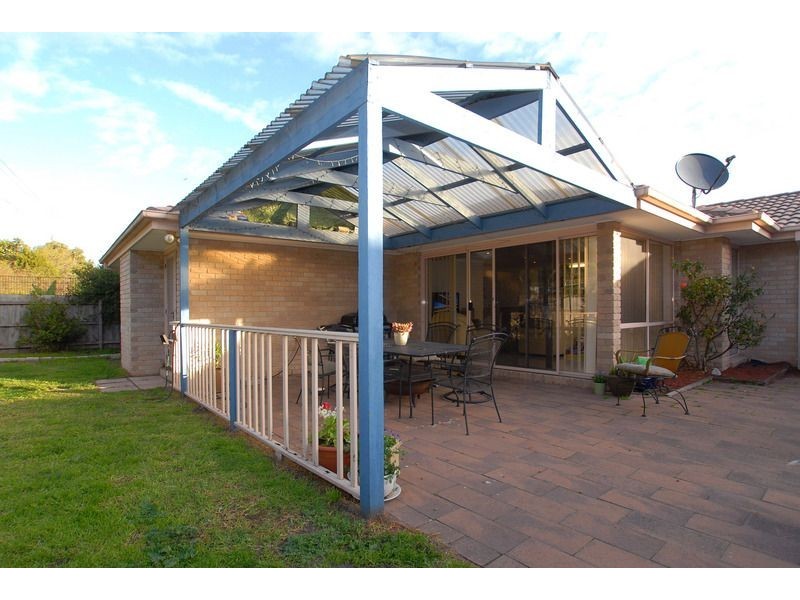 18 Lady Wellington Court, Patterson Lakes VIC 3197