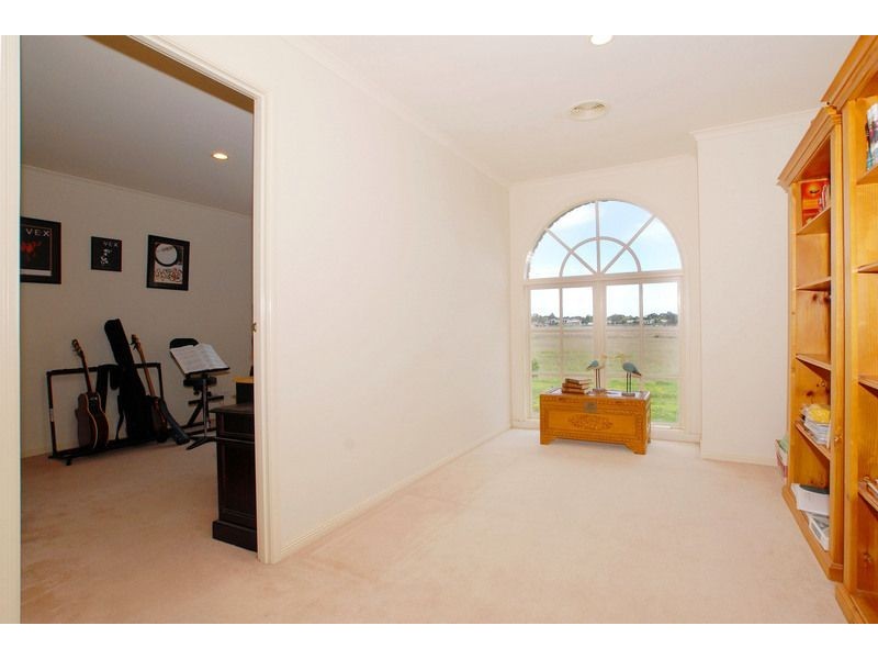 4 Tasman Court, Patterson Lakes VIC 3197