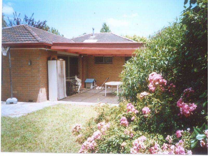 23 Lancaster Road, Mooroolbark VIC 3138