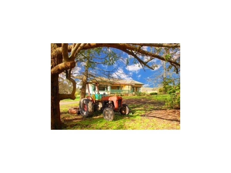 85 Holden Road, Wandin North VIC 3139