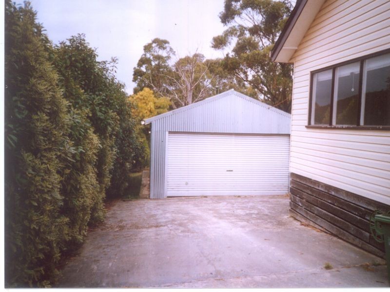 27 Delancey Road, Wandin North VIC 3139