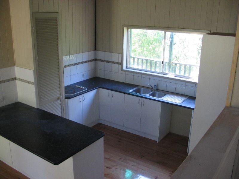 30 High Street, Seville VIC 3139