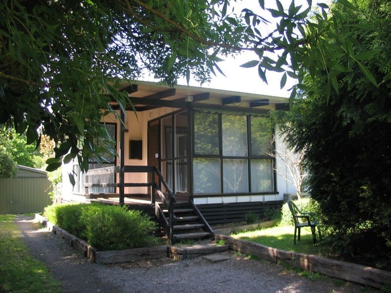 3 Nicholas Street, Wandin North VIC 3139