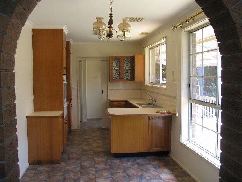 13 Read Road, Seville VIC 3139