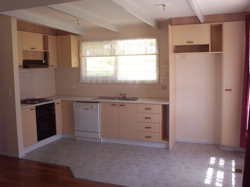 42 Old Warburton Road, Seville VIC 3139