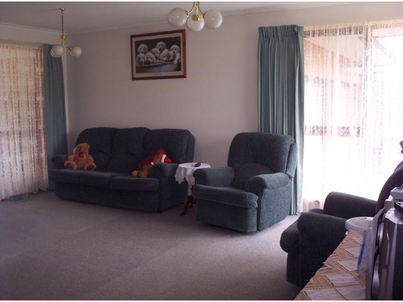 4 Hickman Place, Seville VIC 3139