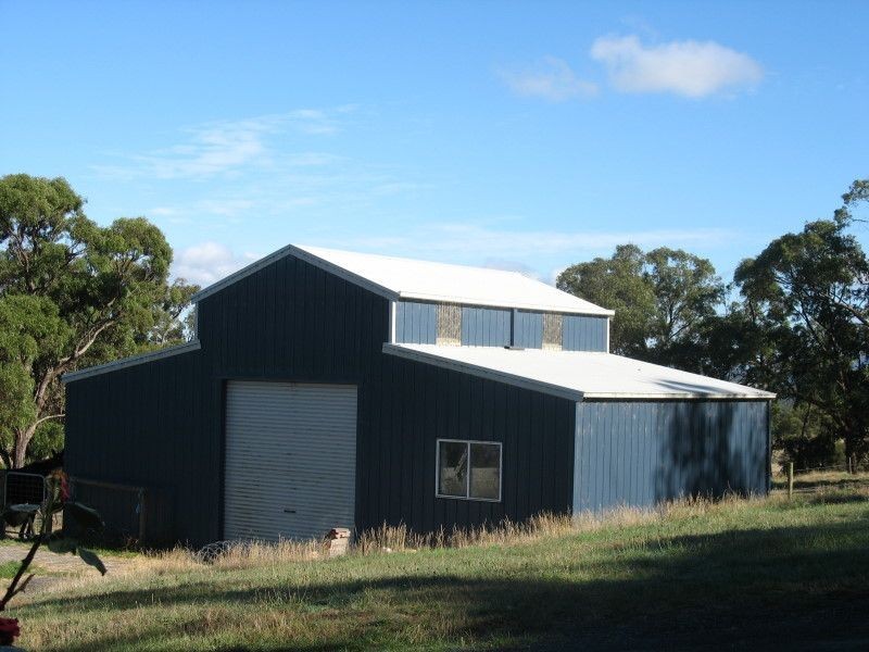 4 Smiths Road, Yellingbo VIC 3139