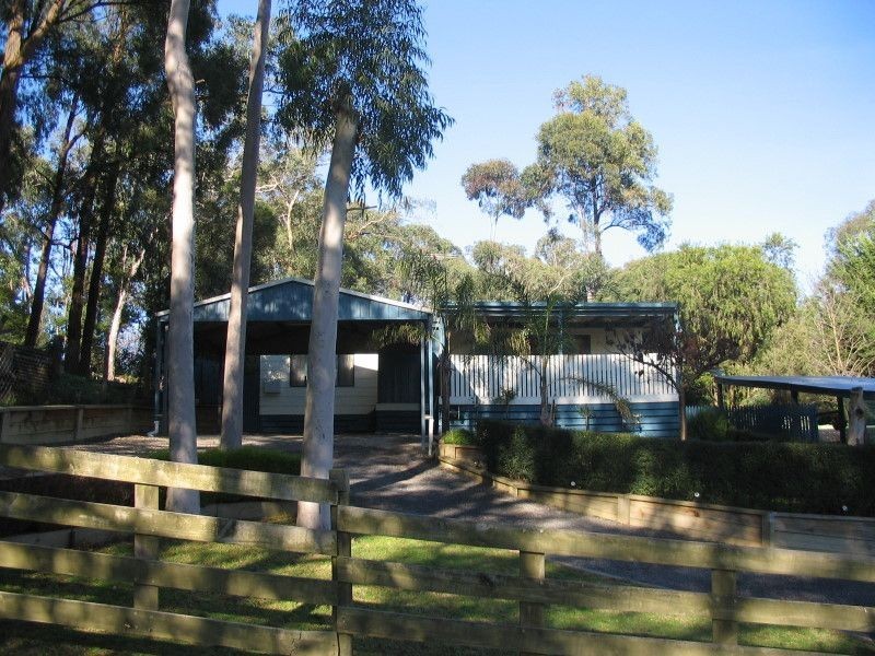 20 Alfred Street, Wandin North VIC 3139