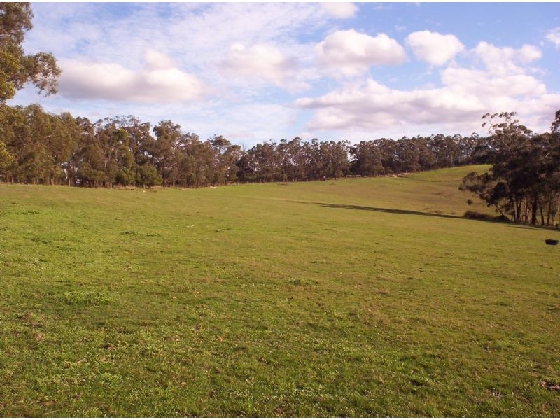 265 Holden Road, Wandin North VIC 3139