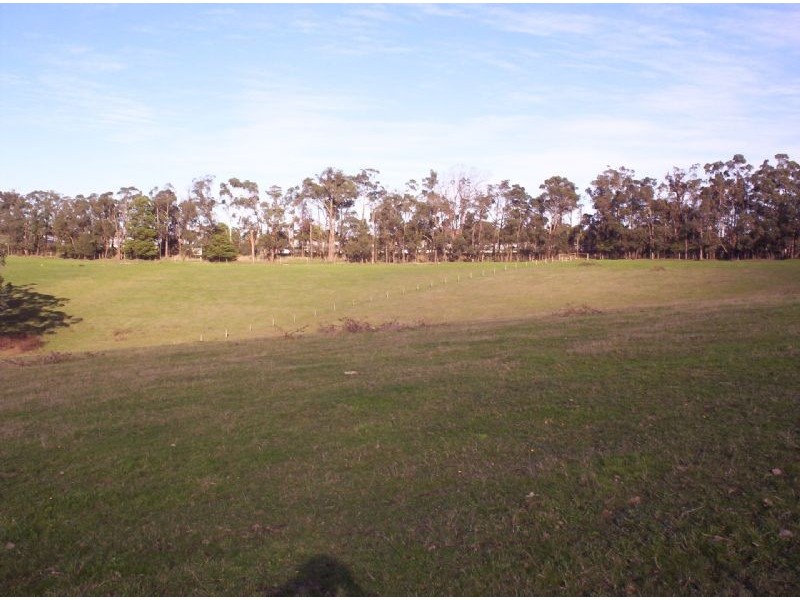 265 Holden Road, Wandin North VIC 3139