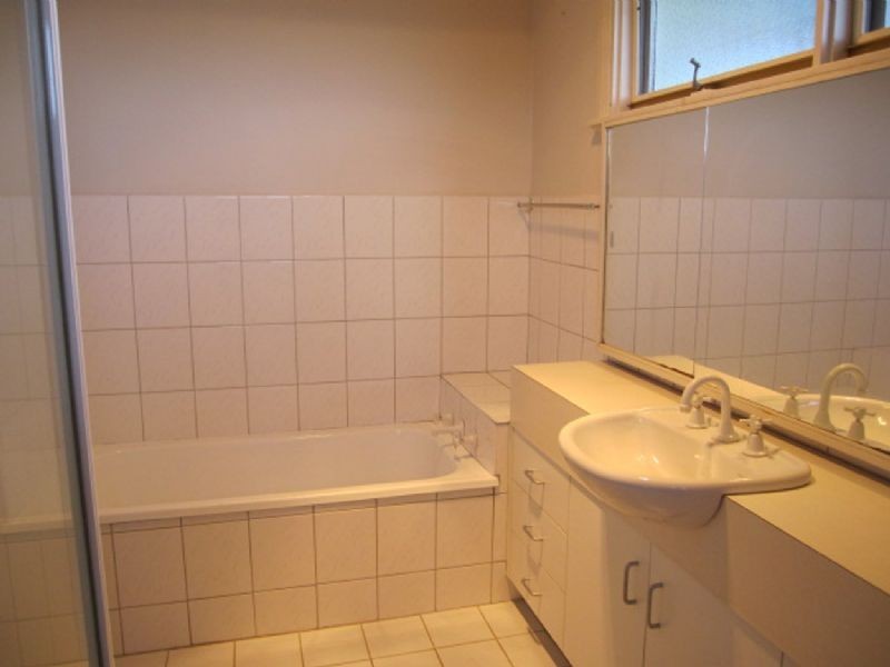 98 Westall Road, Springvale VIC 3171