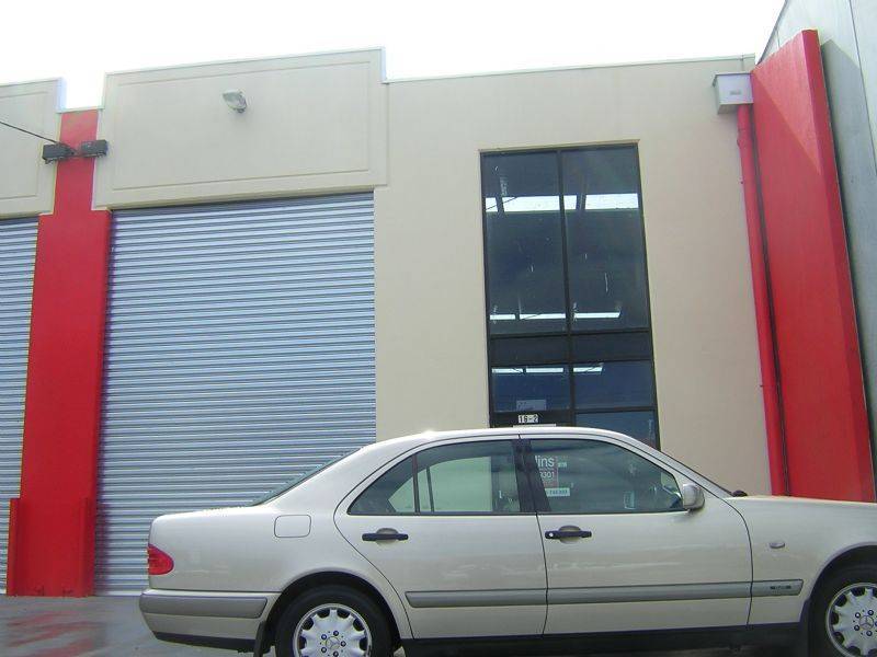 2/16 Regal Drive, Springvale VIC 3171