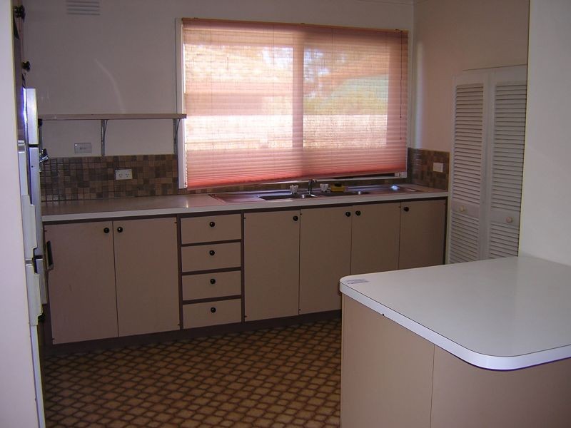 1/22 Amersham Ave, Springvale South VIC 3172