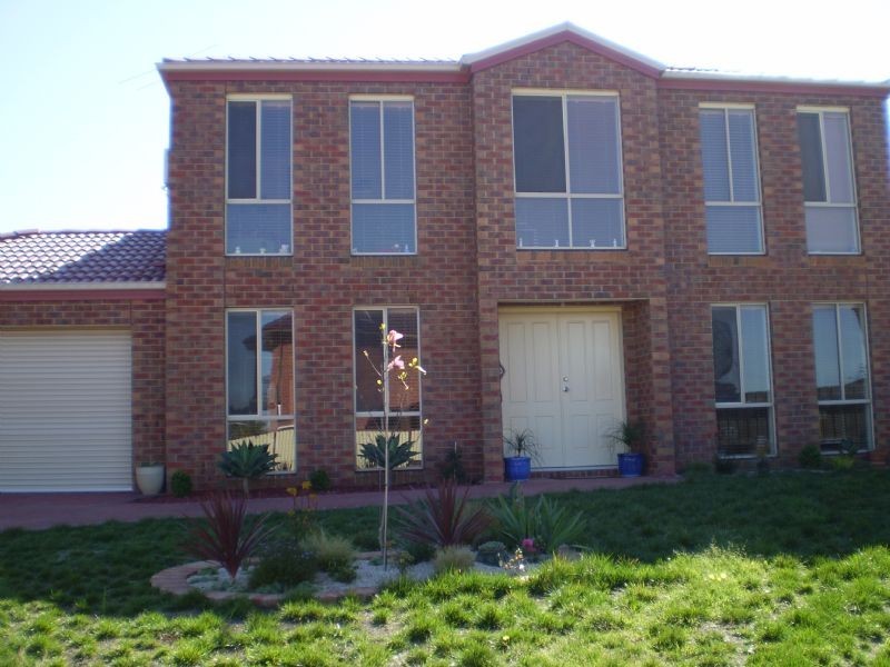 16 Sunrise Crt, Springvale South VIC 3172