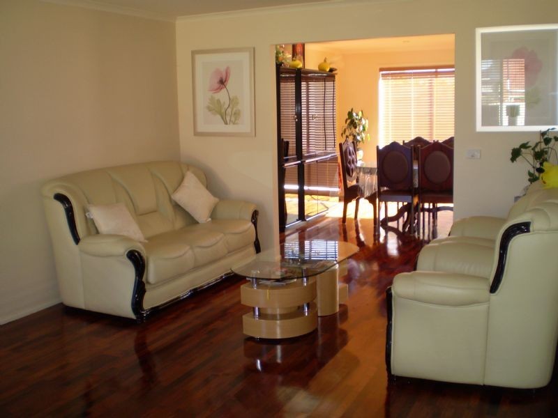 16 Sunrise Crt, Springvale South VIC 3172