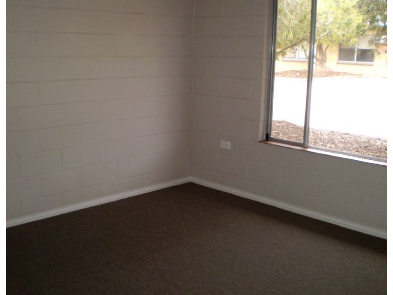 1-7/20-21 Neilpo, Dareton NSW 2717