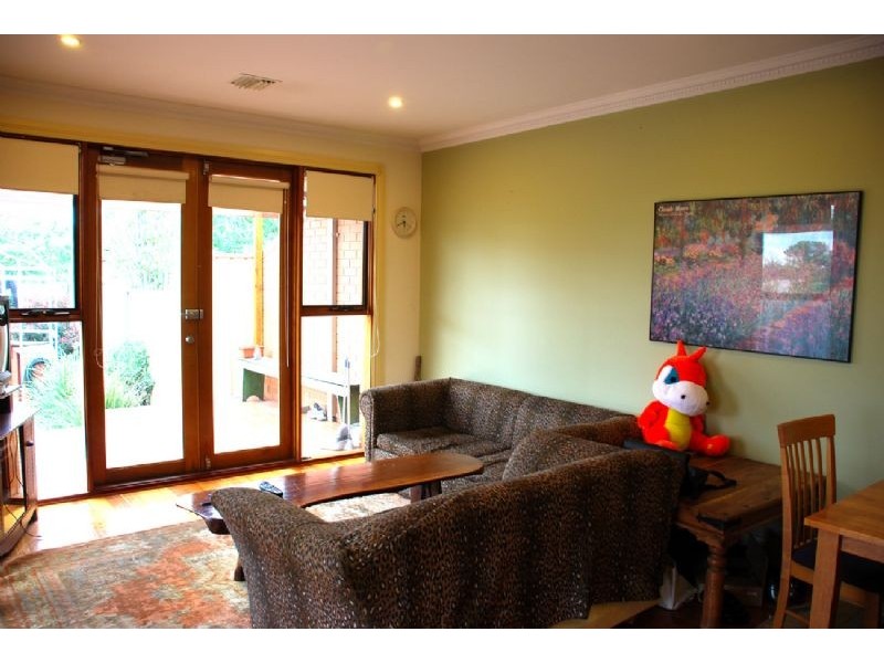 1,2/23 Gray Street, Springvale VIC 3171