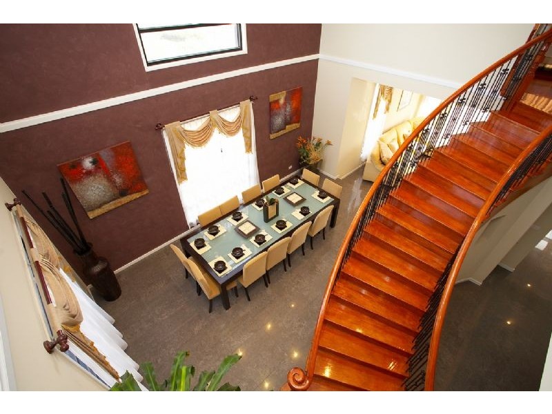 14 BROADWATER DRIVE, Waterways VIC 3195