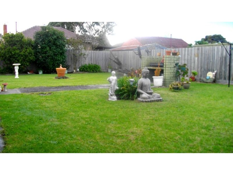 25 Newcomen Road, Springvale VIC 3171