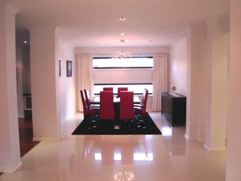 2 EMMALINE CRESCENT, Keysborough VIC 3173