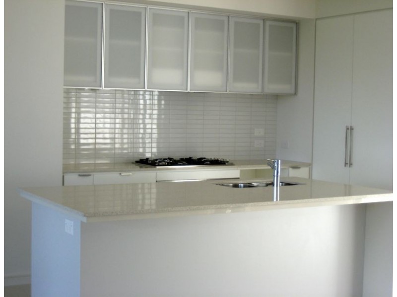 60 WAVERLEY PARK DRIVE, Mulgrave VIC 3170