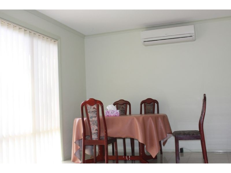 115 BLOOMFIELD RD, Keysborough VIC 3173