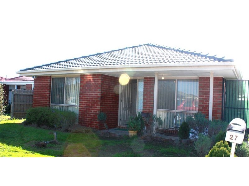 27 GLENARE CRESCENT, Cranbourne West VIC 3977