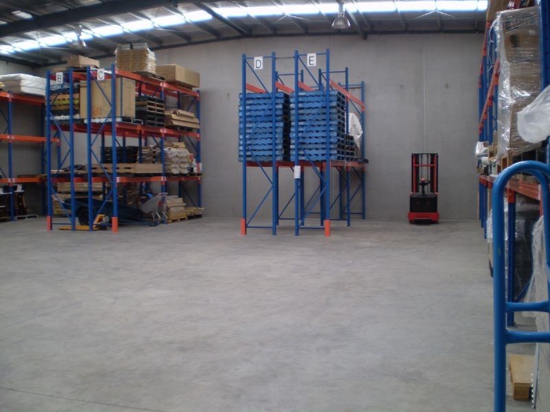 18 REGAL DRIVE, Springvale VIC 3171