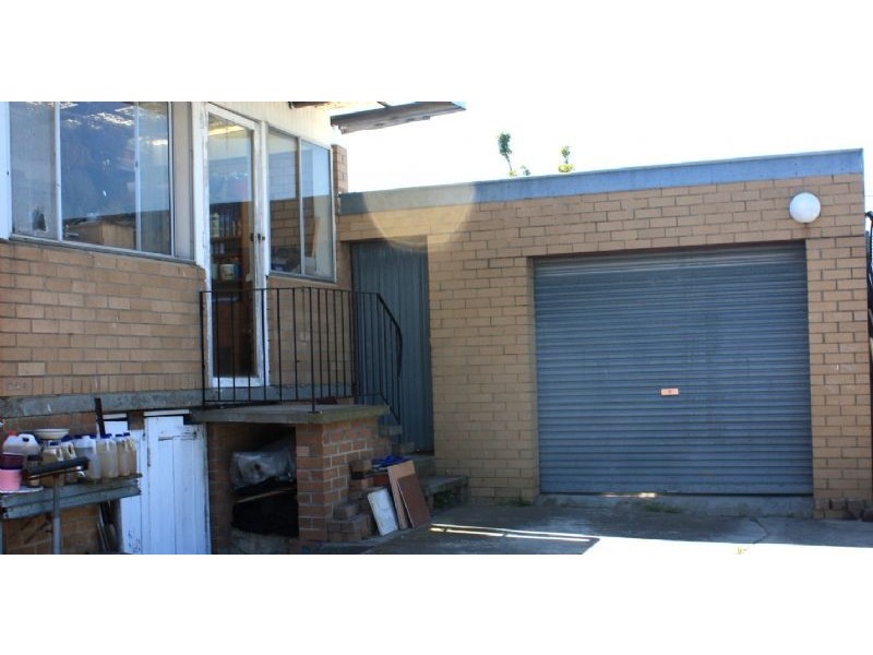 14 ATHOL RD, Noble Park VIC 3174