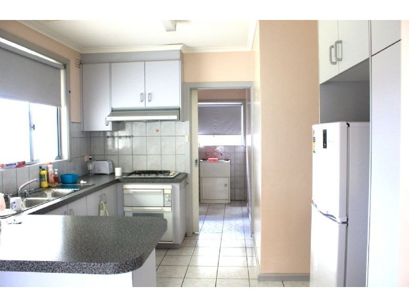 34 WOODWARD ST, Springvale VIC 3171