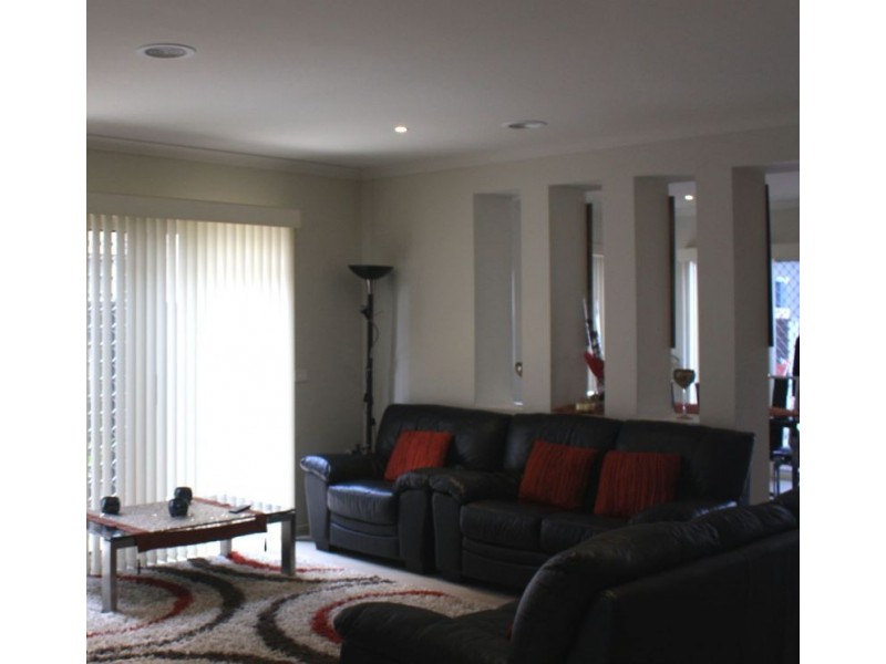 28 Hidden Grove Boulevard, Keysborough VIC 3173
