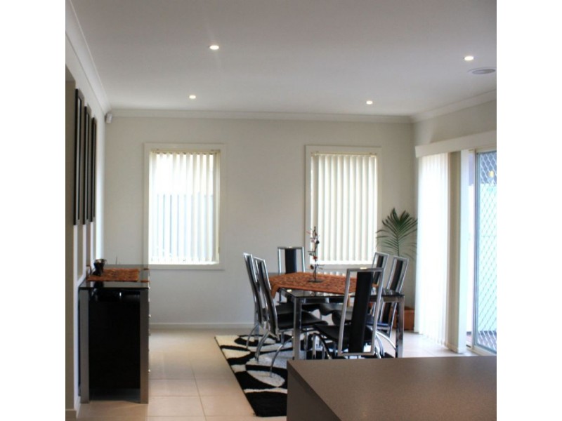 28 Hidden Grove Boulevard, Keysborough VIC 3173