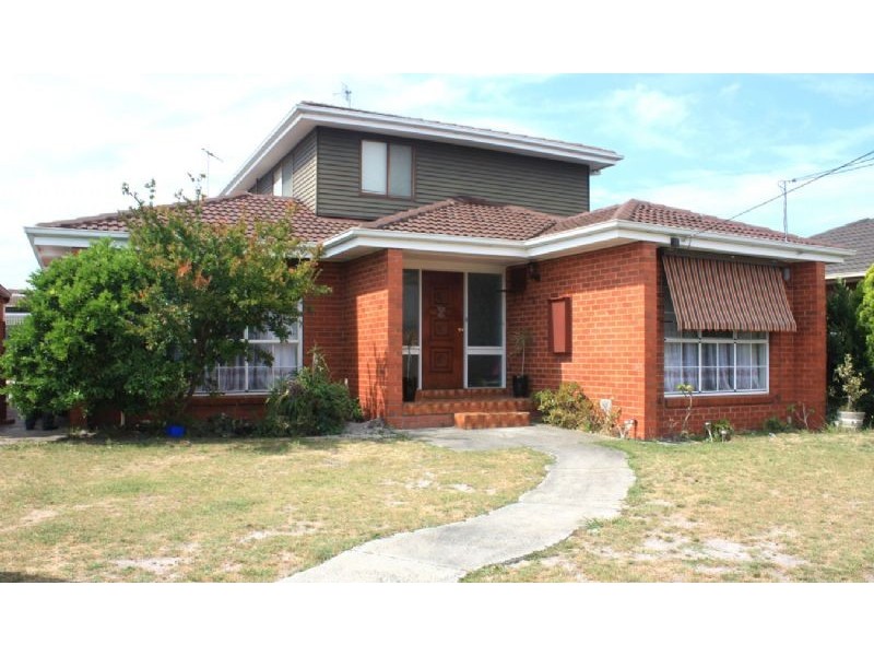 5 BURRANNEER DRIVE, Keysborough VIC 3173