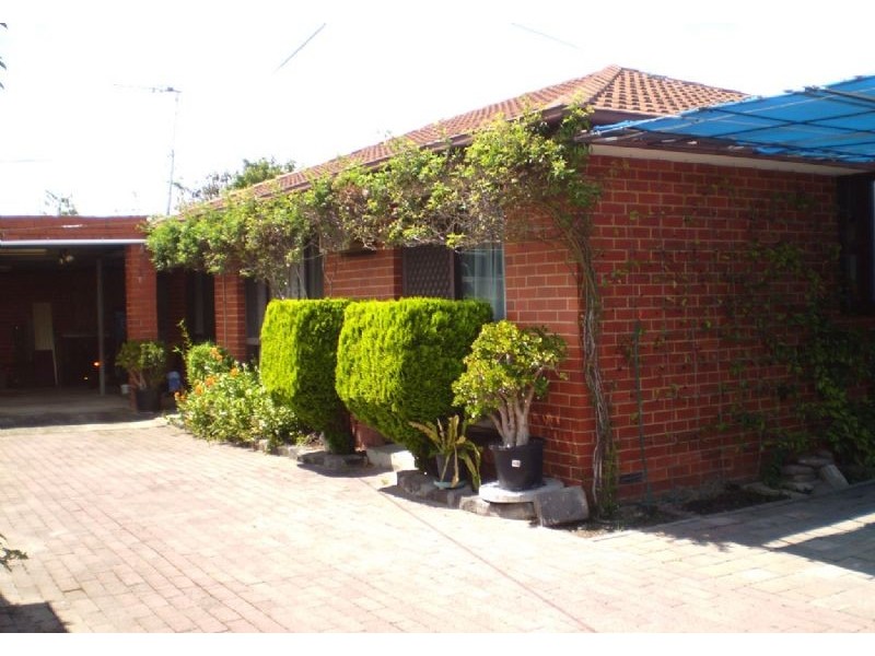 2/19 CLIVE ST, Springvale VIC 3171