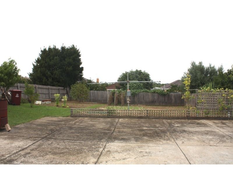 22 Gray Street, Springvale VIC 3171