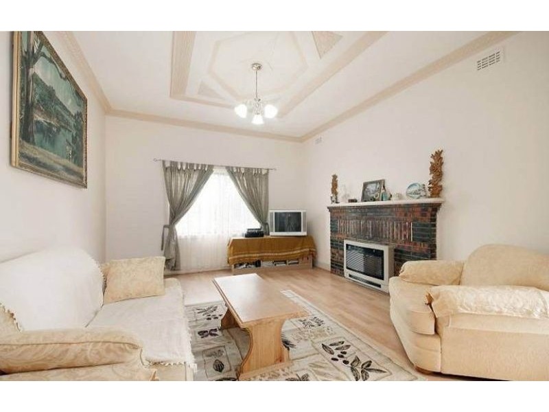 21 Bloomfield Road, Noble Park VIC 3174