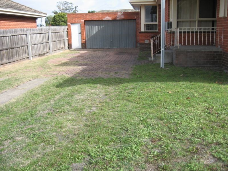2 Frances St, Springvale South VIC 3172